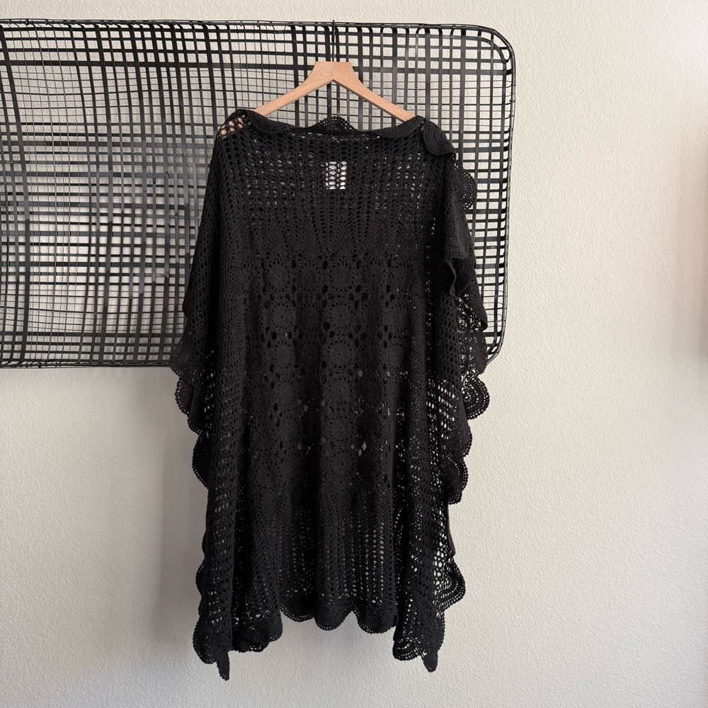 Free people Ess Gee Taranna crochet Poncho coverup - Picture 8 of 11